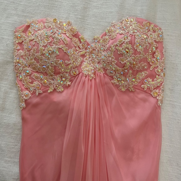 La Femme Prom Dress - Picture 9 of 11